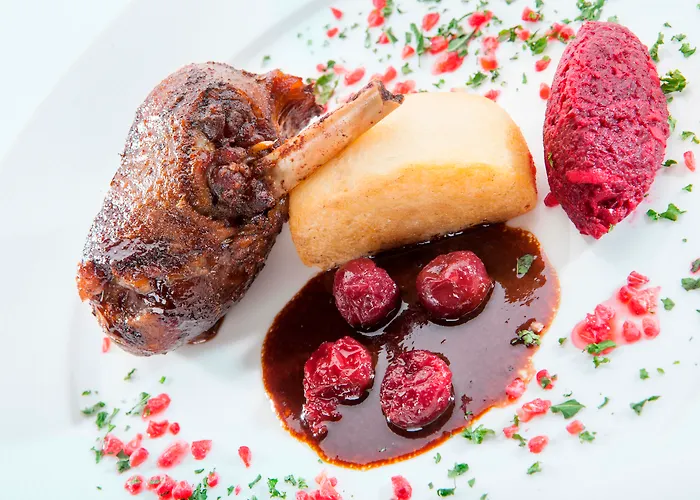 Otel Altus Old Town - Destigo