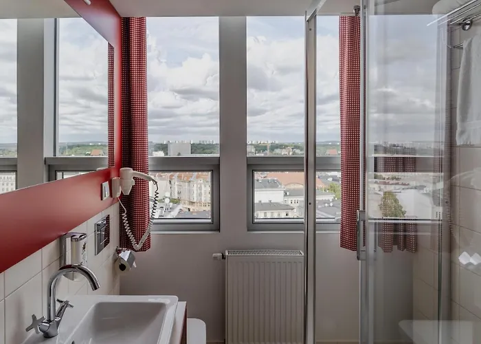 Otel Altus Old Town - Destigo