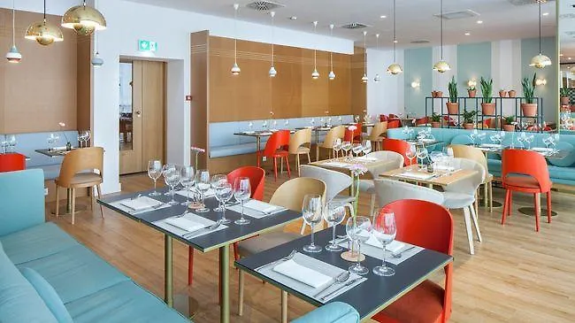 Altus Old Town - Destigo Otel