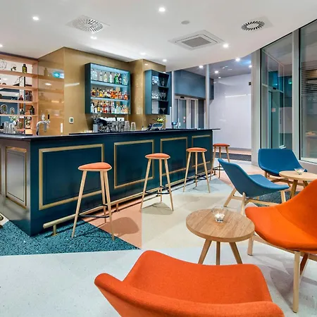 Готель Altus Old Town - Destigo 3*