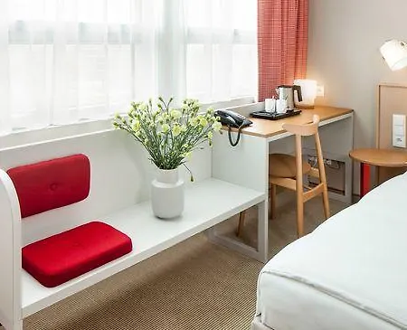 Отель Altus Old Town - Destigo 3*