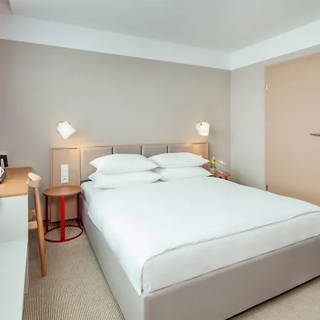 Altus Old Town - Destigo Hotel