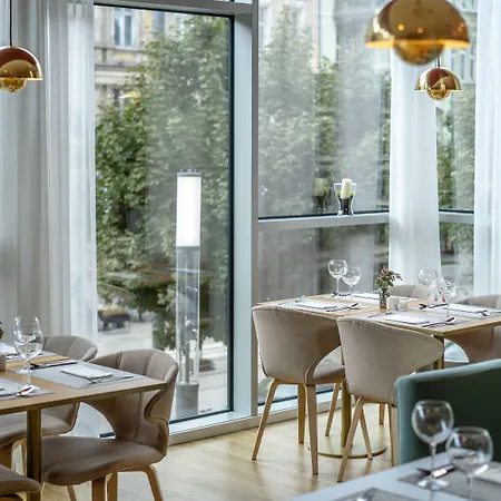 Altus Old Town - Destigo Готель 3*