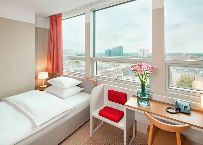 Отель Altus Old Town - Destigo 3*