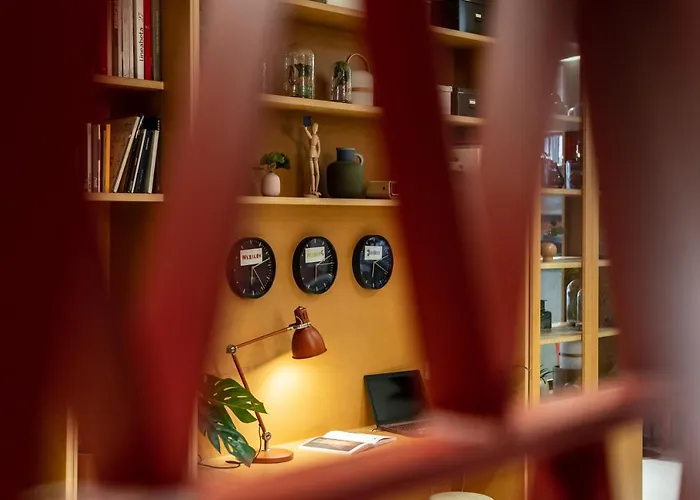 Altus Old Town - Destigo Отель