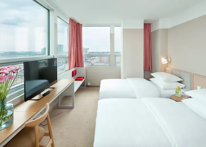 Altus Old Town - Destigo 3* Познань