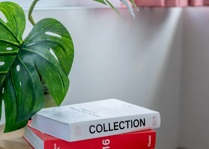 Отель Altus Old Town - Destigo 3*